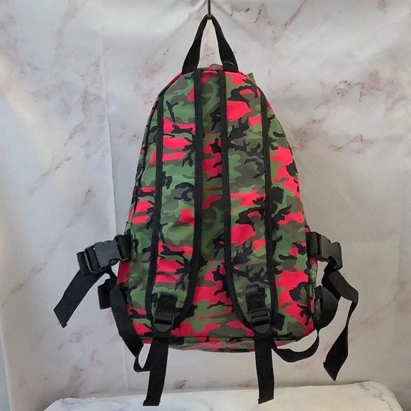 NWT Badgley Mischka Nylon Backpack Pink Camo display picture 3